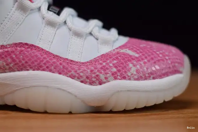 Bmlin shoes Pink AH7860-106 Air Snakeskin Low Jordan WMNS 11 0518